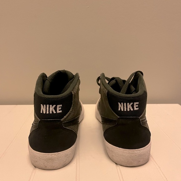 NIKE Women’s SB Bruin Hi Green Suede Shoe 6.5 - Picture 5 of 5